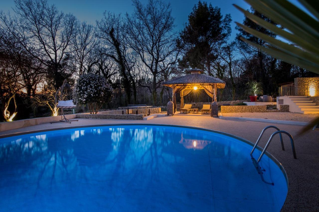 El Sama-In , Piscine Chauffee Villa L'Isle-sur-la-Sorgue Exterior photo